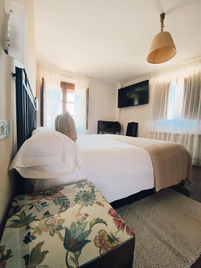 Hotel Rural Candela Y Plata Puerto de Béjar Exteriör bild