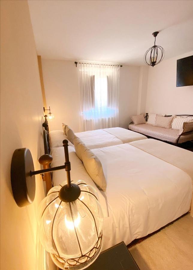 Hotel Rural Candela Y Plata Puerto de Béjar Exteriör bild
